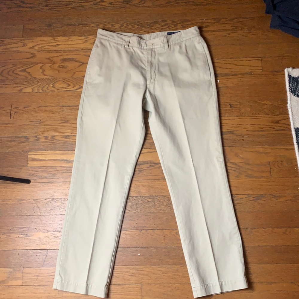 Vineyard Vines Khakis 32x30